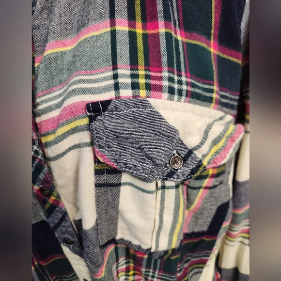 Maurices Multicolored Flannel. Size 2X. Super Cute! - Picture 5 of 8